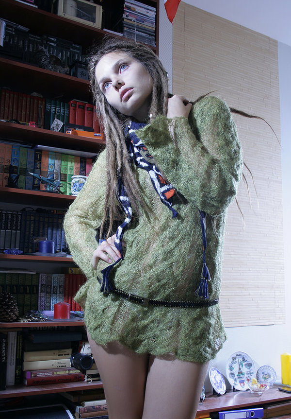 Зульфия, 18